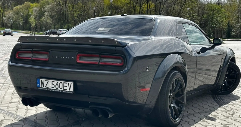 Dodge Challenger cena 141450 przebieg: 125025, rok produkcji 2017 z Płock małe 631